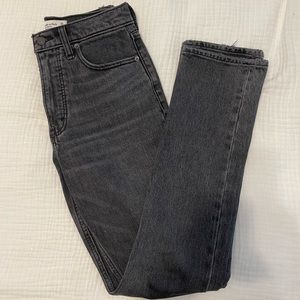 Abercrombie & Fitch The 90’s Skinny High Rise